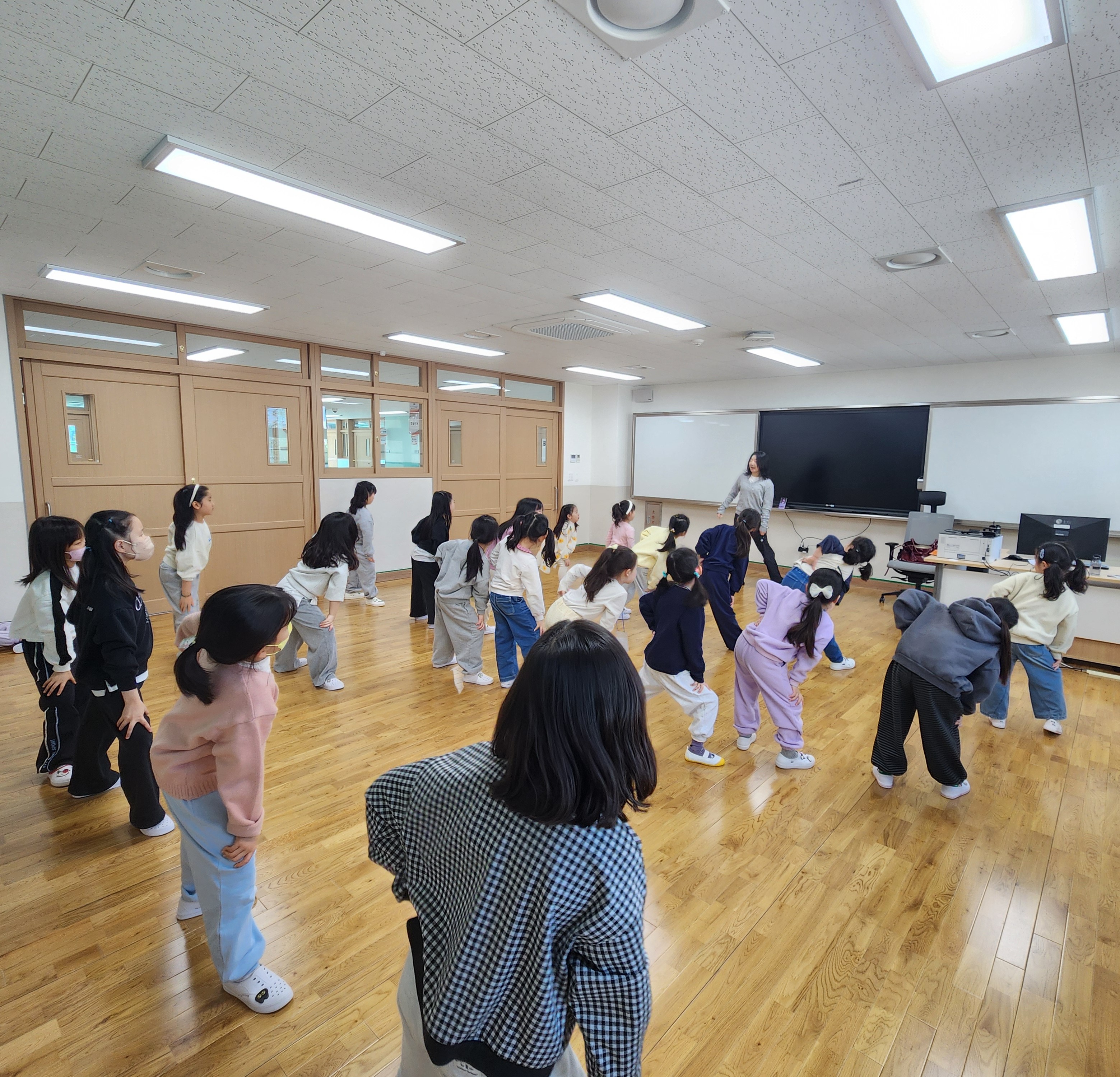 2026. 방송댄스 활동사진